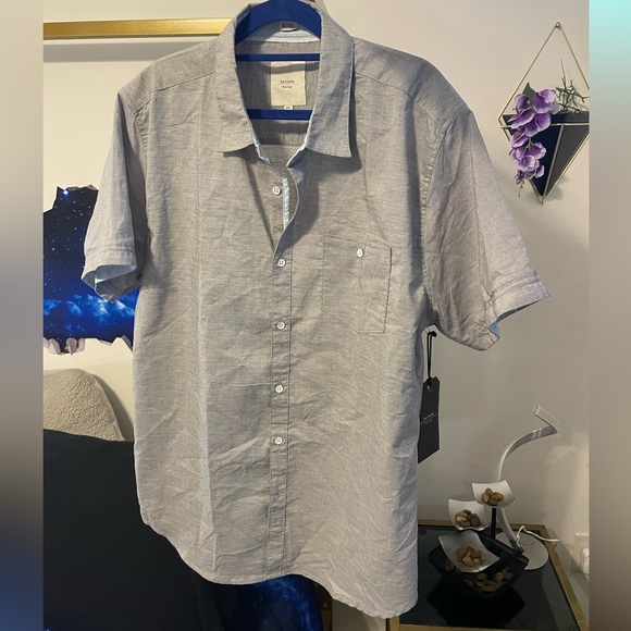 Six Lincoln New York Other - Casual Button Down Shirt.